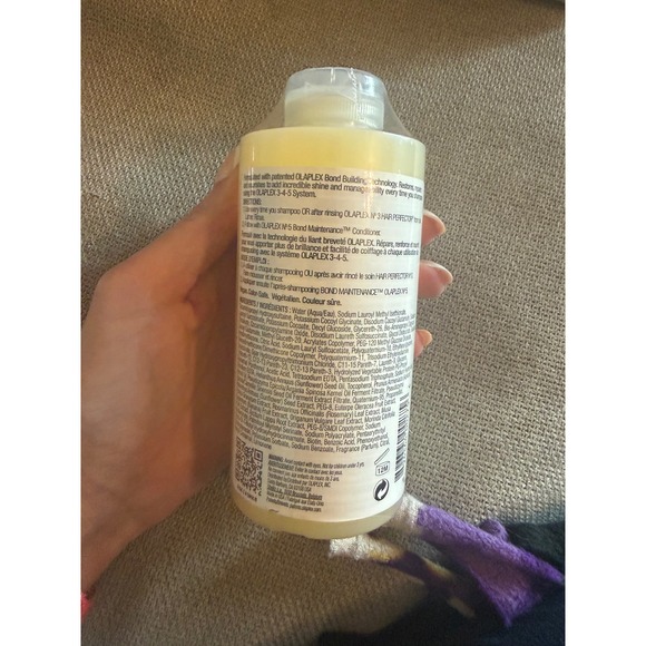 Olaplex No 4 Bond Maintenance Shampoo 8.5 oz All Hair Types Repairs Strengthens - Picture 2 of 3